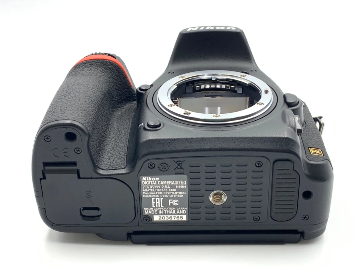 Nikon D750 - Thumbnail 3