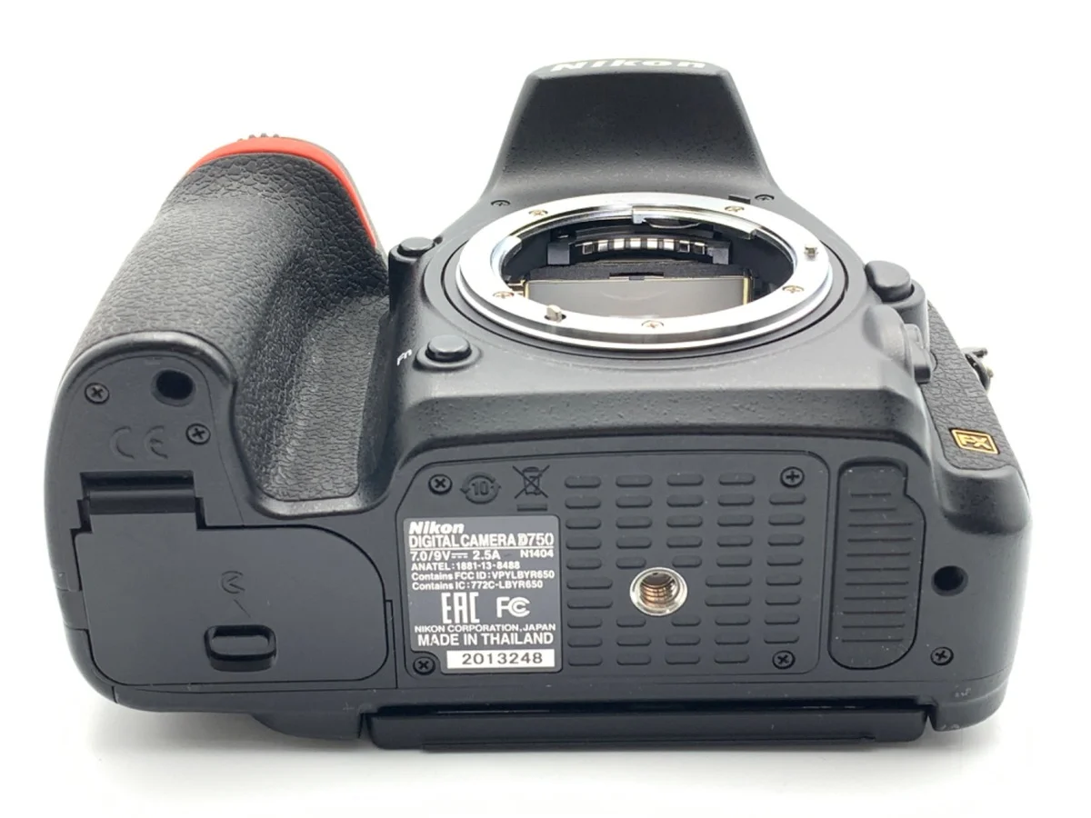 Nikon D750 - Thumbnail 3