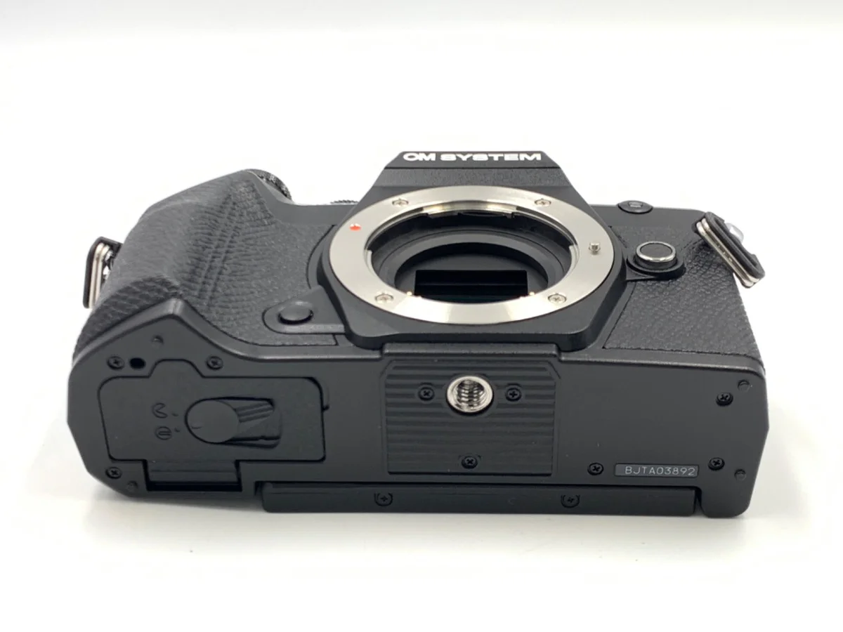 Olympus OM SYSTEM OM-5 Mark II - Thumbnail 3