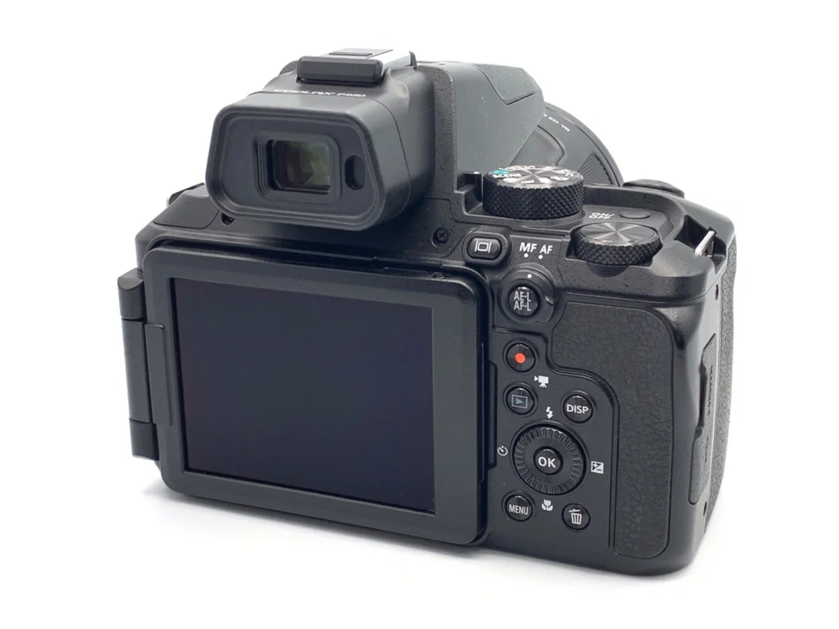 Nikon COOLPIX P950 - Thumbnail 2