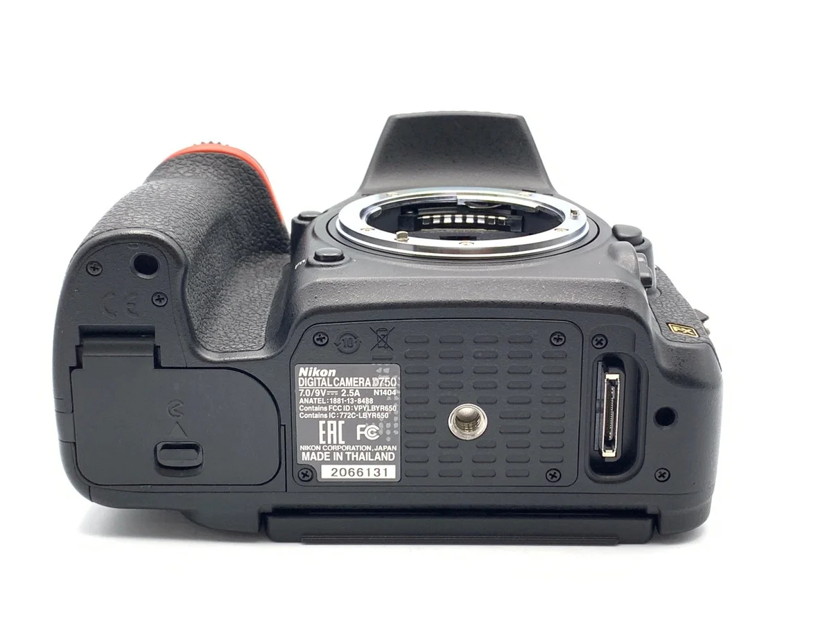 Nikon D750 - Thumbnail 3