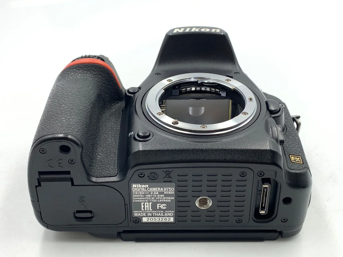Nikon D750 - Thumbnail 3