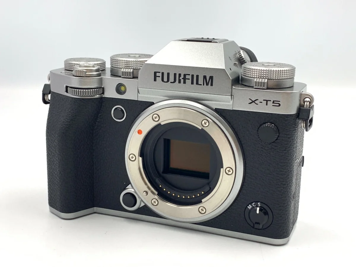 Fujifilm X-T5