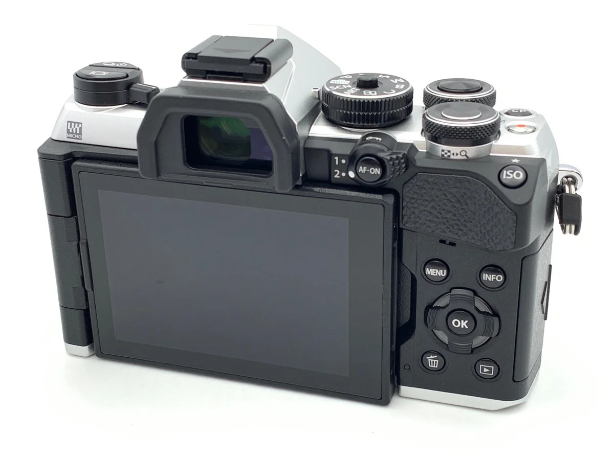 Olympus OM SYSTEM OM-5 Mark II - Thumbnail 2