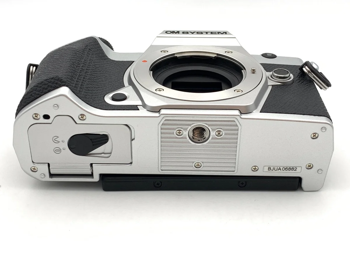 Olympus OM SYSTEM OM-5 Mark II - Thumbnail 3