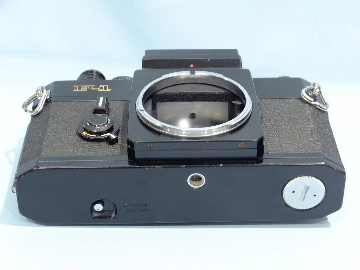 Canon F-1 - Thumbnail 3