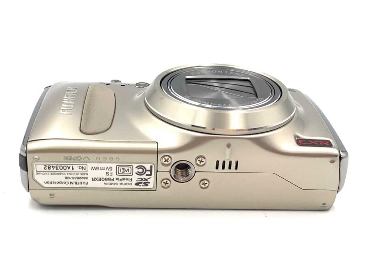 Fujifilm FinePix F550EXR - Thumbnail 3