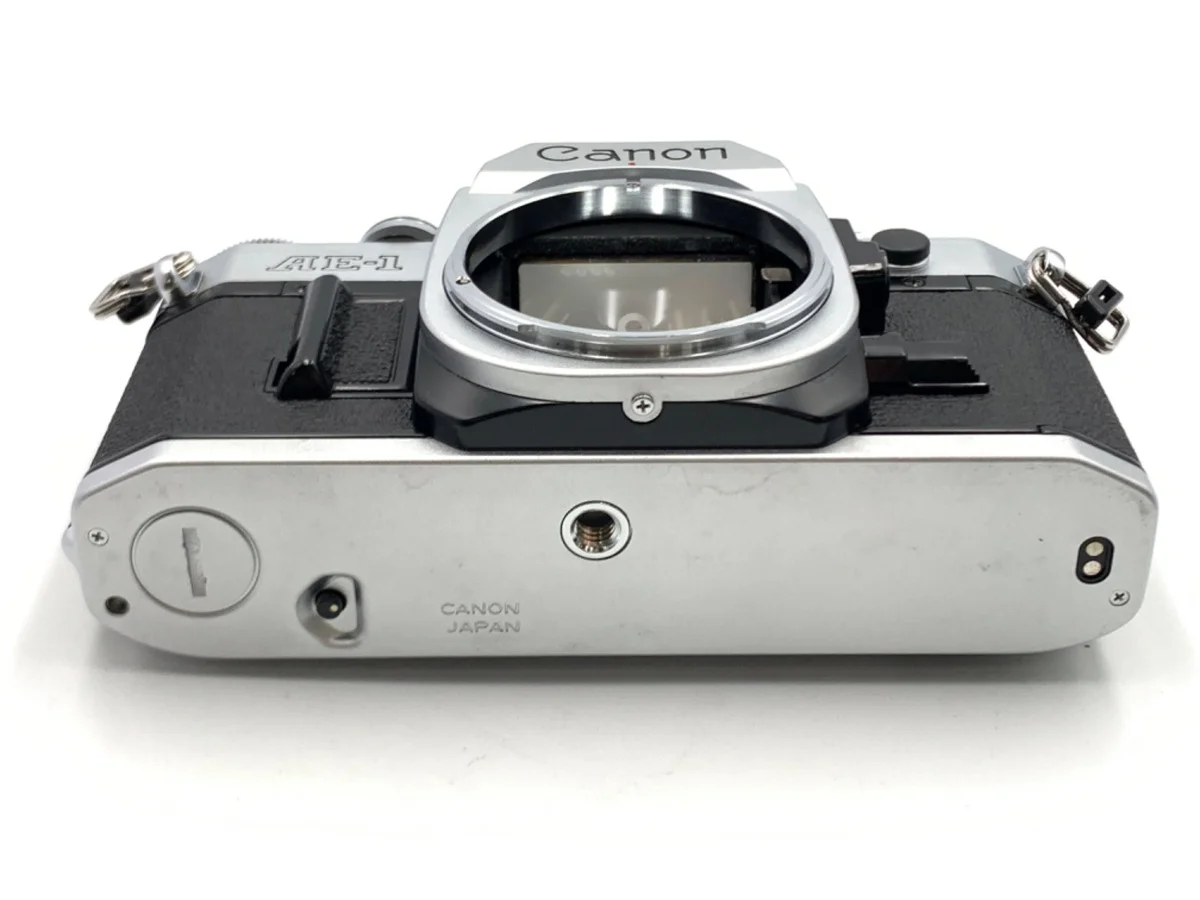 Canon AE-1 - Thumbnail 3