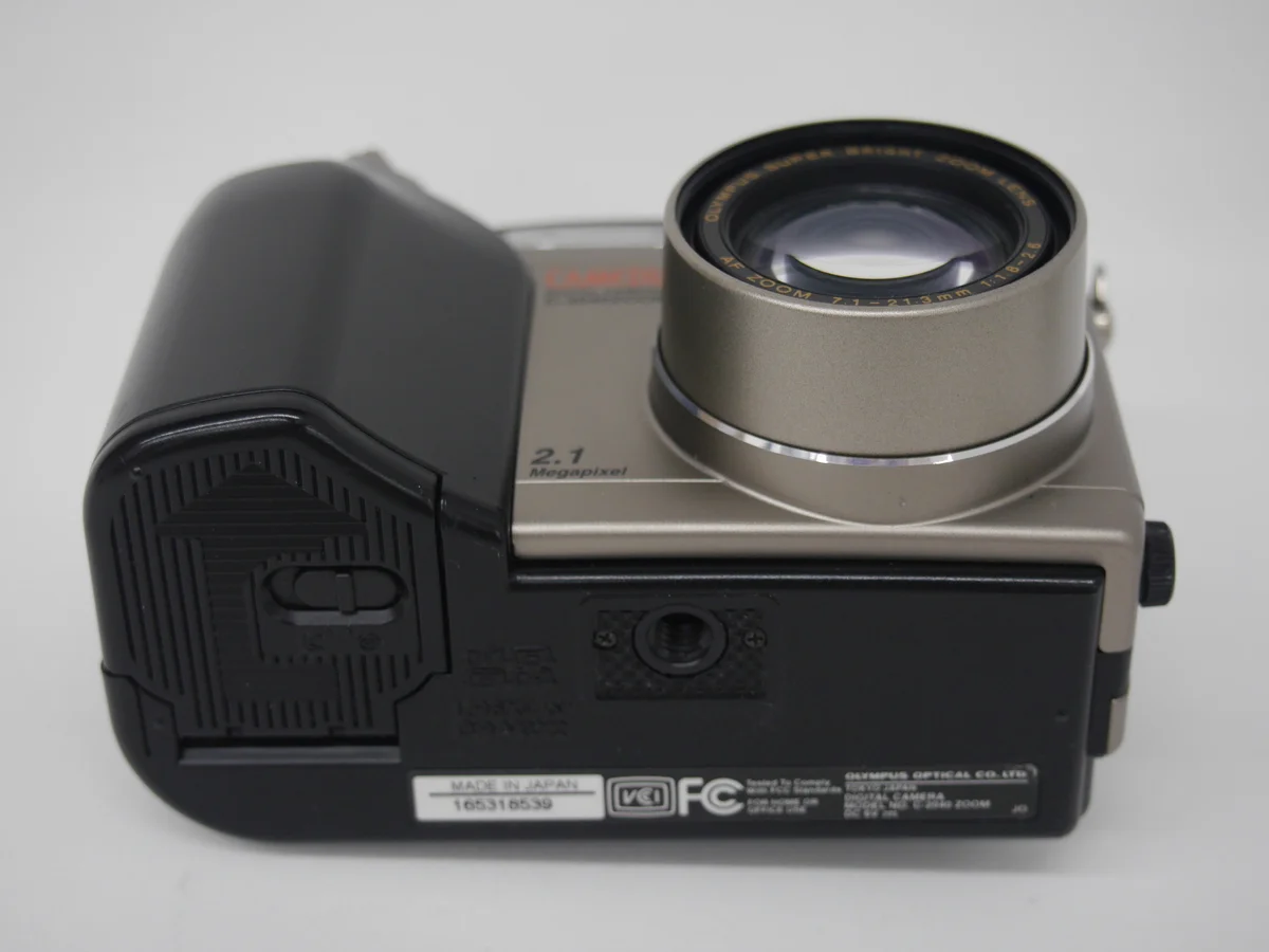 Olympus CAMEDIA C-2040 ZOOM 202 - 縮圖 3