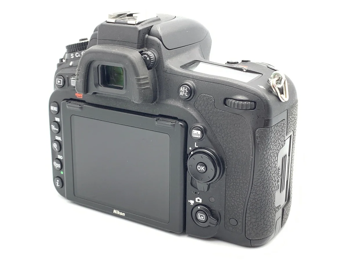 Nikon D750 - Thumbnail 2