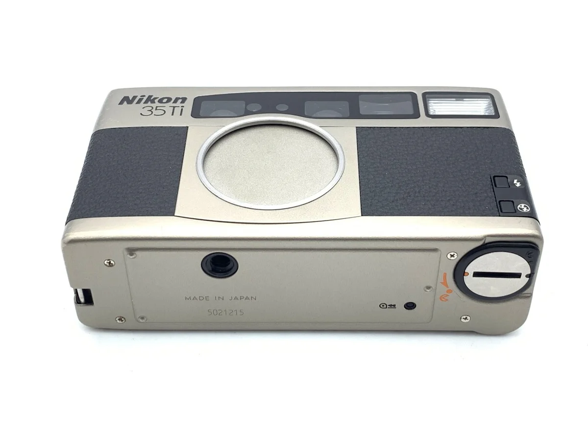 Nikon 35Ti (35/2.8) - Thumbnail 3