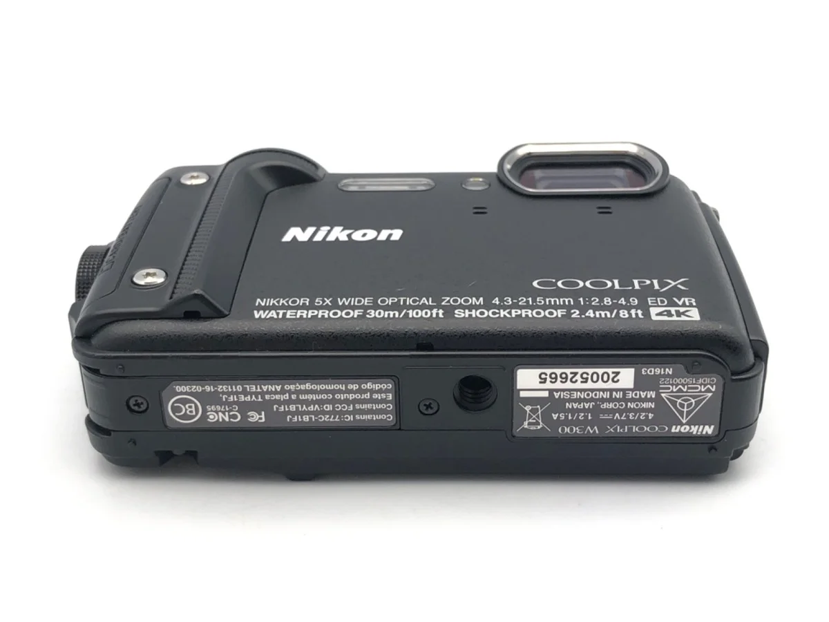 Nikon COOLPIX W300 - Thumbnail 3