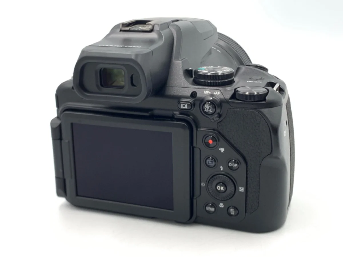 Nikon COOLPIX P1000 - Thumbnail 2