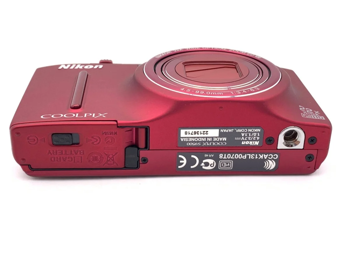 Nikon COOLPIX S9500 RD - Thumbnail 3