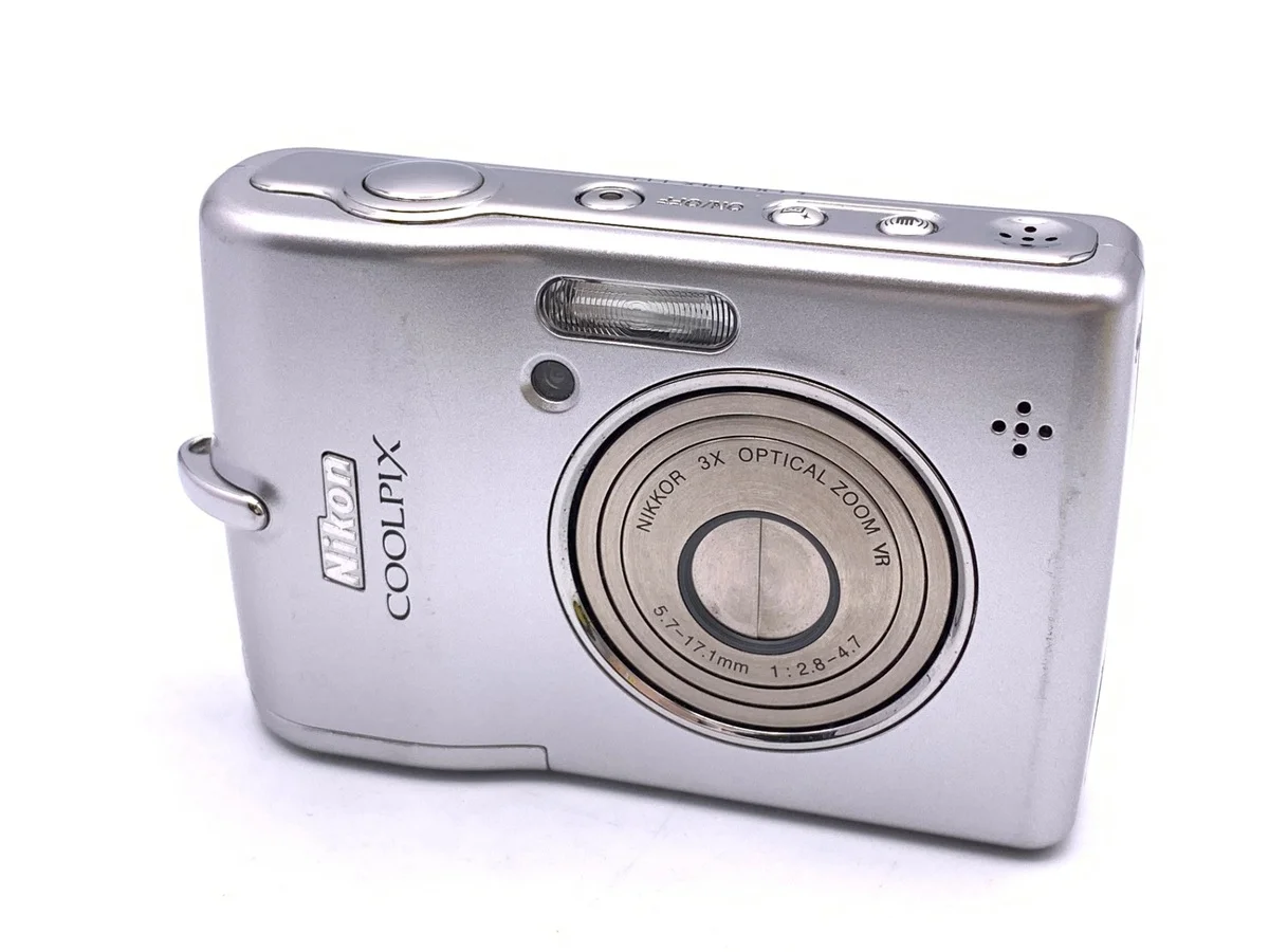 Nikon COOLPIX L12
