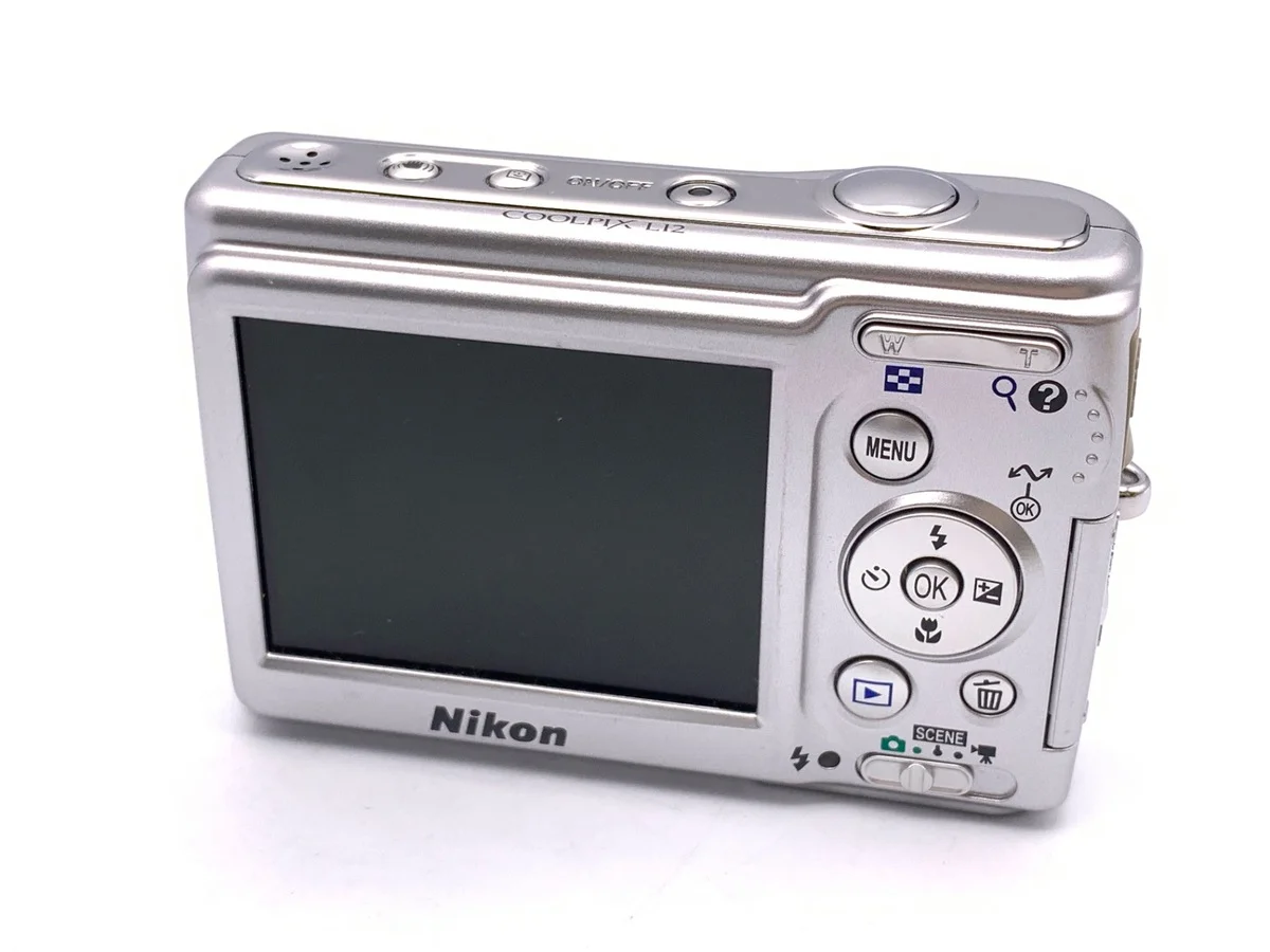 Nikon COOLPIX L12 - Thumbnail 2