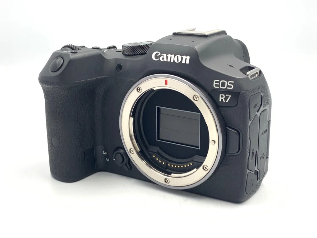 Canon EOS R7