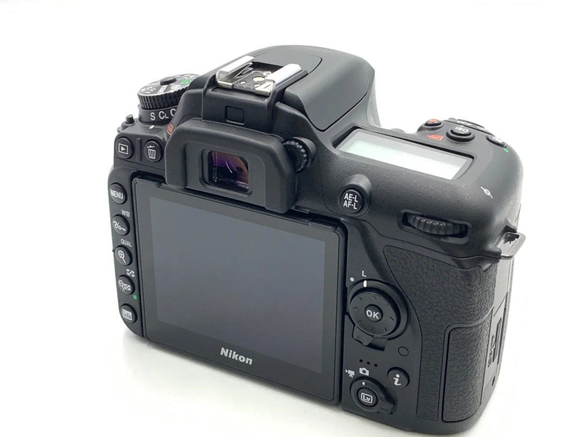 Nikon D7500 - Thumbnail 2