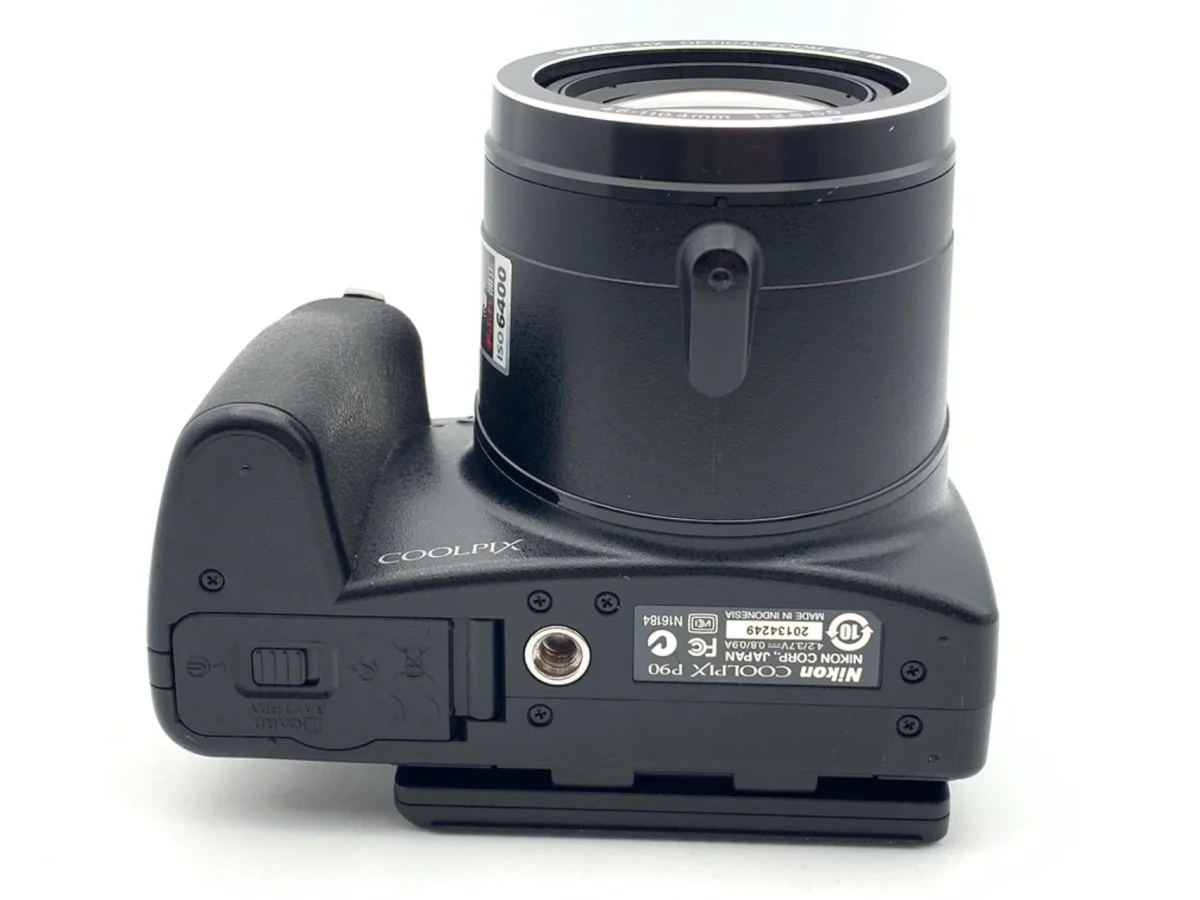 Nikon COOLPIX P90 - Thumbnail 3