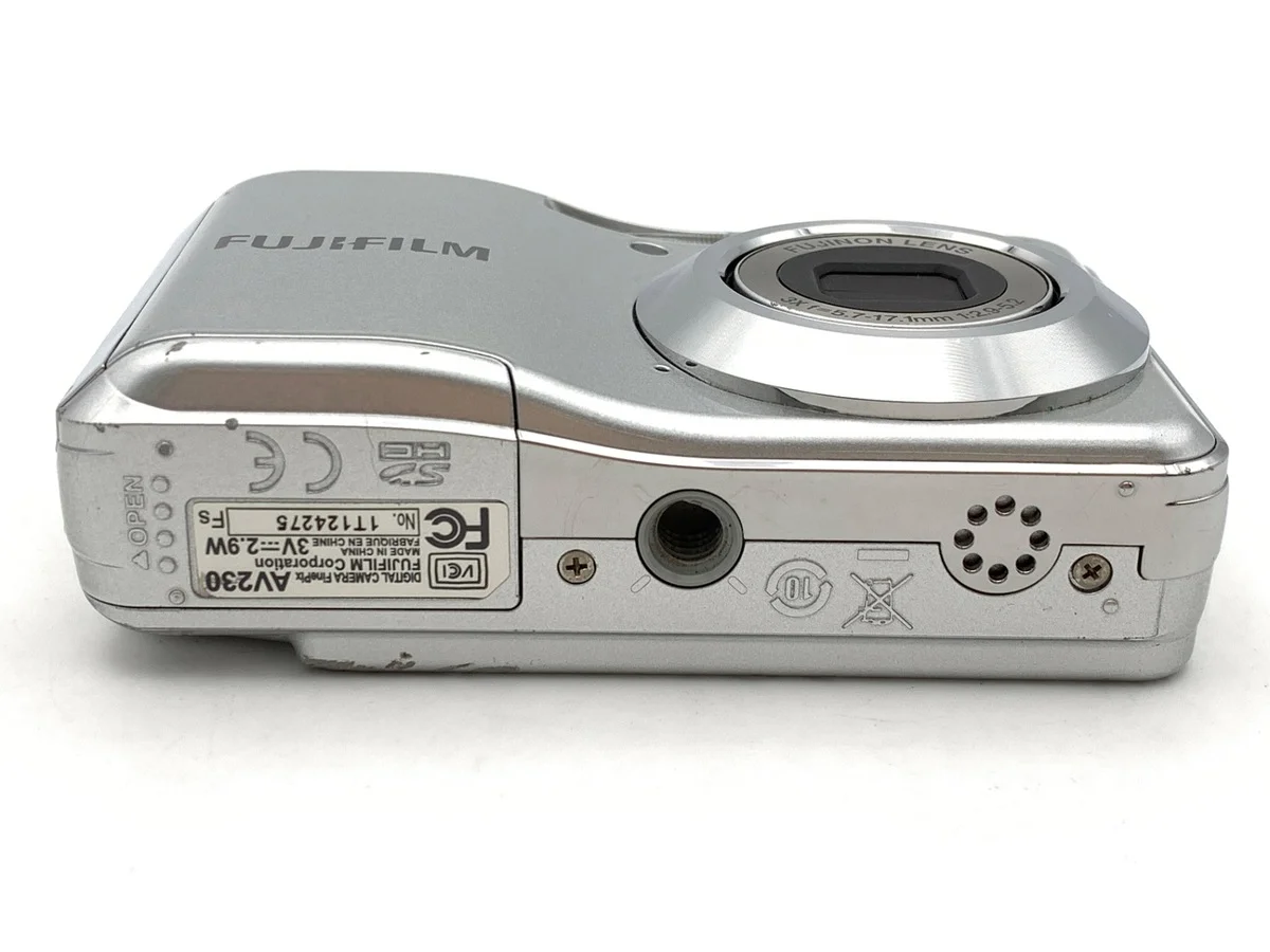 Fujifilm FinePix AV230 1400 - Thumbnail 3