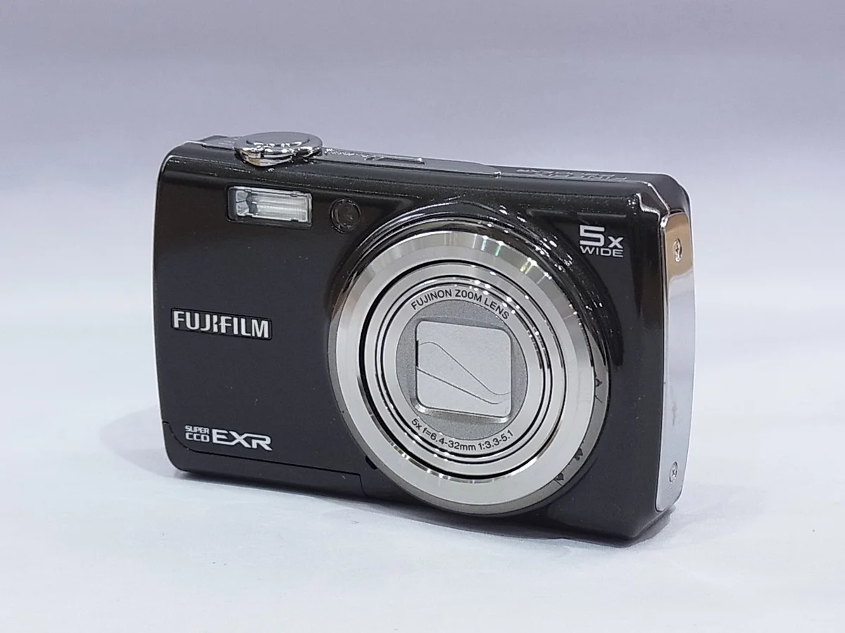 Fujifilm FinePix F200EXR