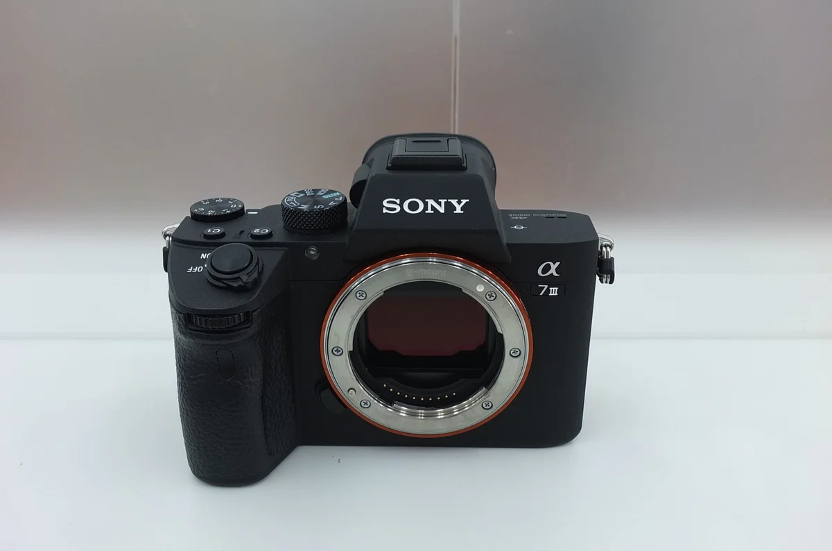 Sony α7III [ILCE-7M3