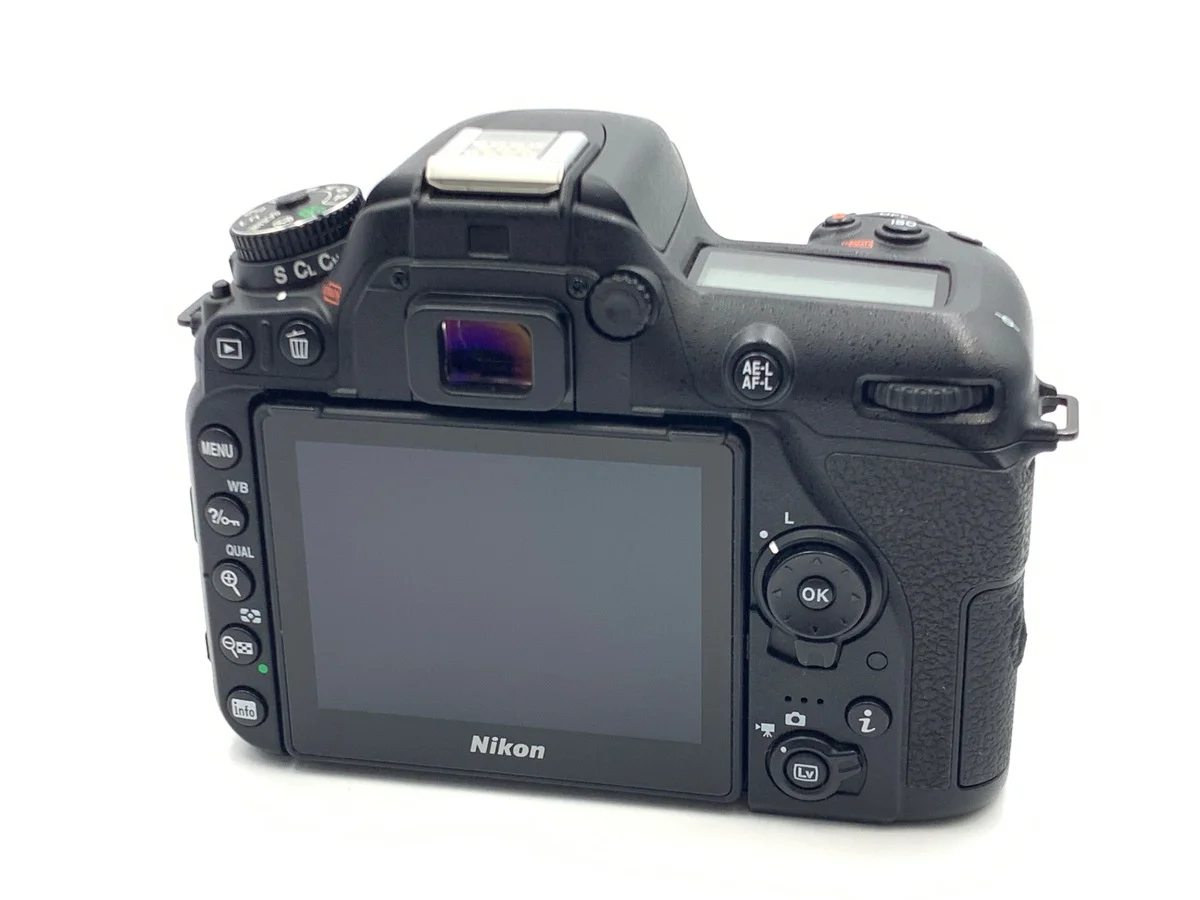 Nikon D7500 - Thumbnail 2