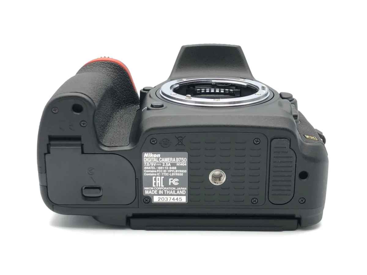 Nikon D750 - Thumbnail 3