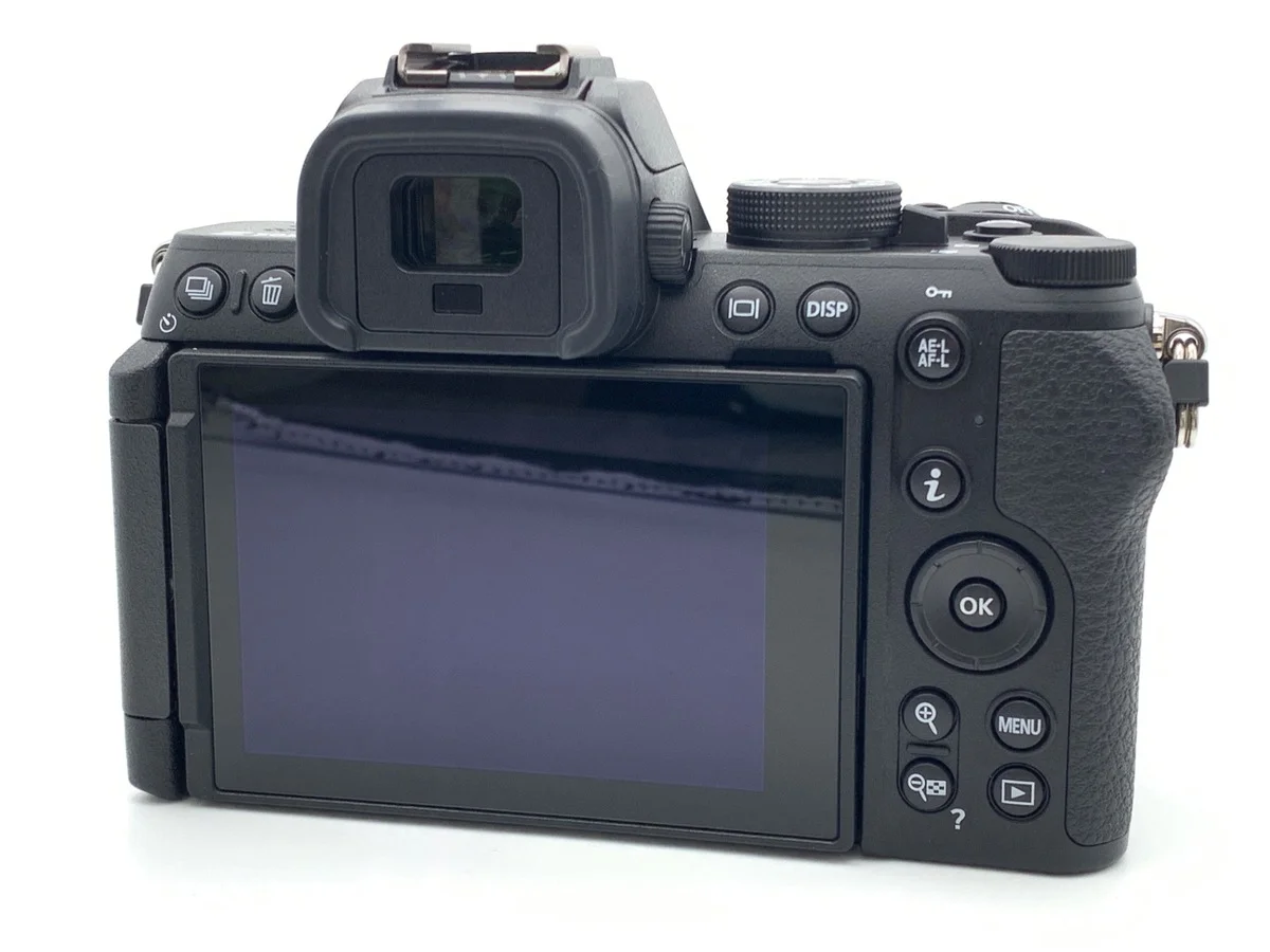 Nikon Z50II - Thumbnail 2