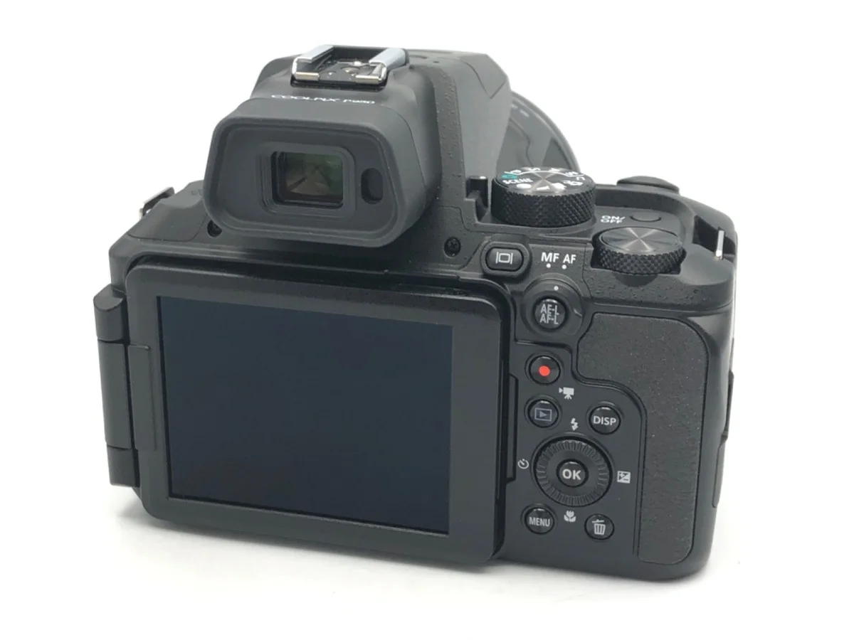 Nikon COOLPIX P950 - Thumbnail 2