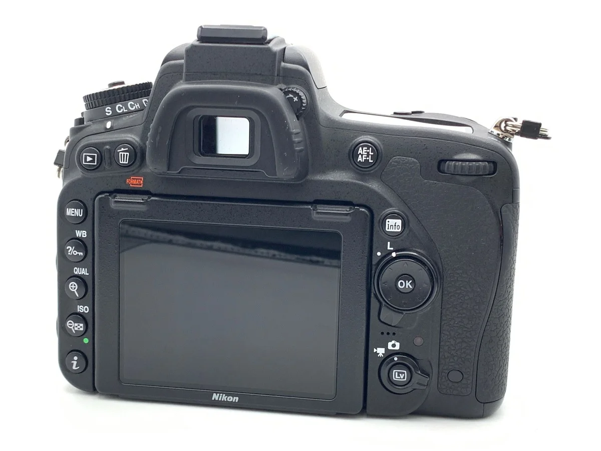 Nikon D750 - Thumbnail 2