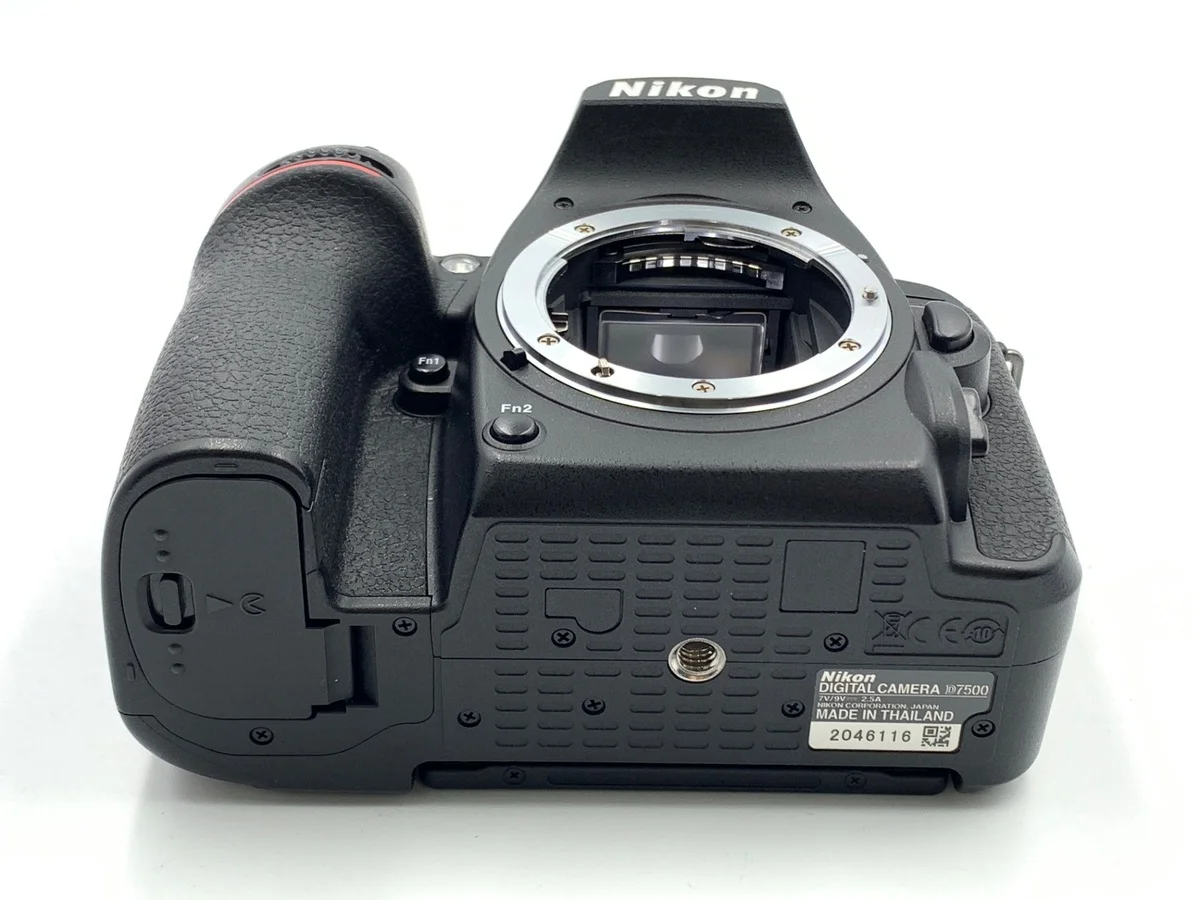 Nikon D7500 - 縮圖 3