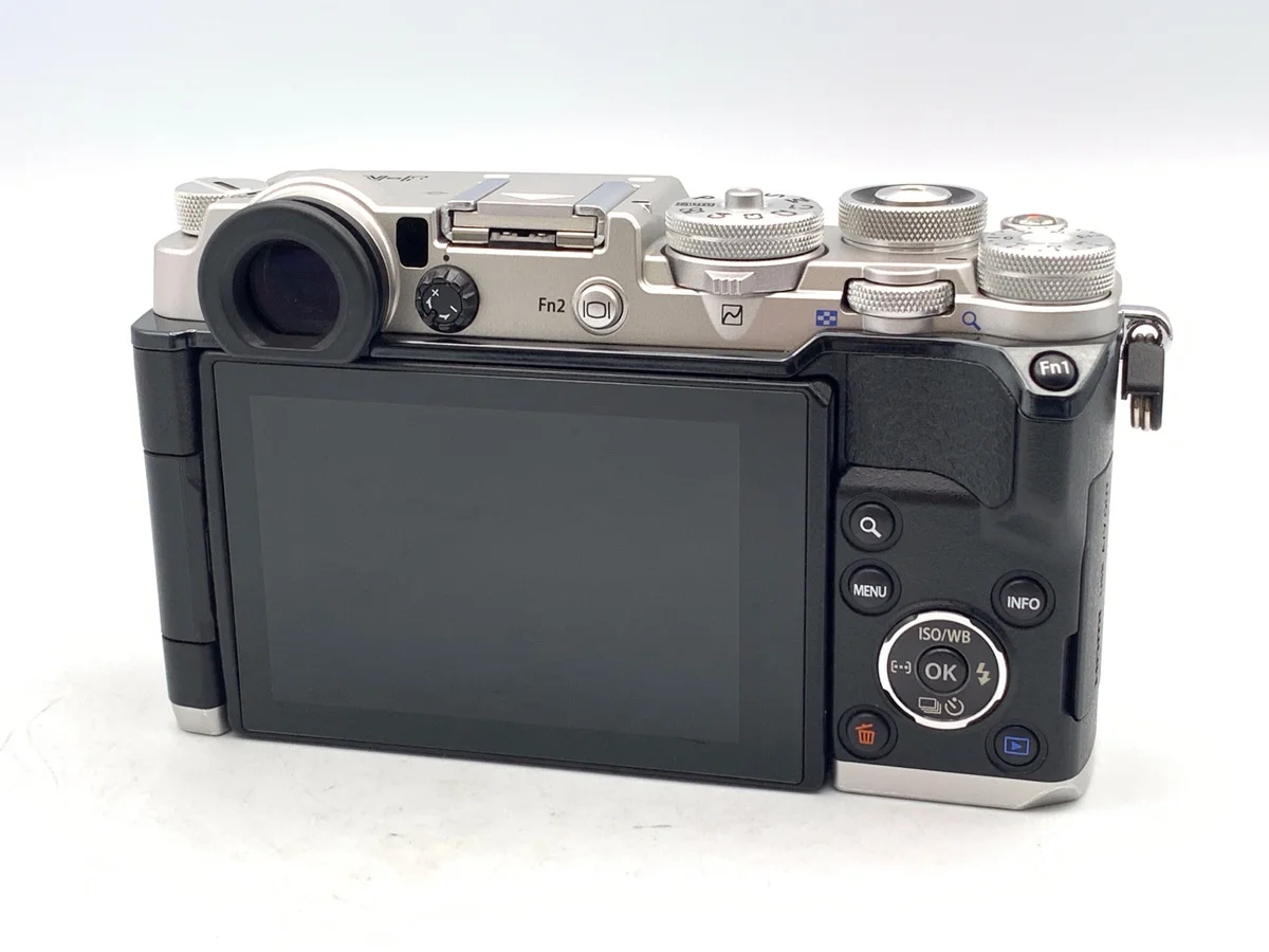 Olympus PEN-F - Thumbnail 2