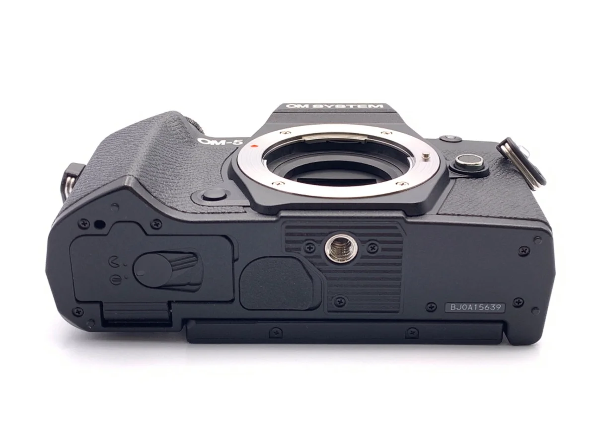 Olympus OM SYSTEM OM-5 - Thumbnail 3