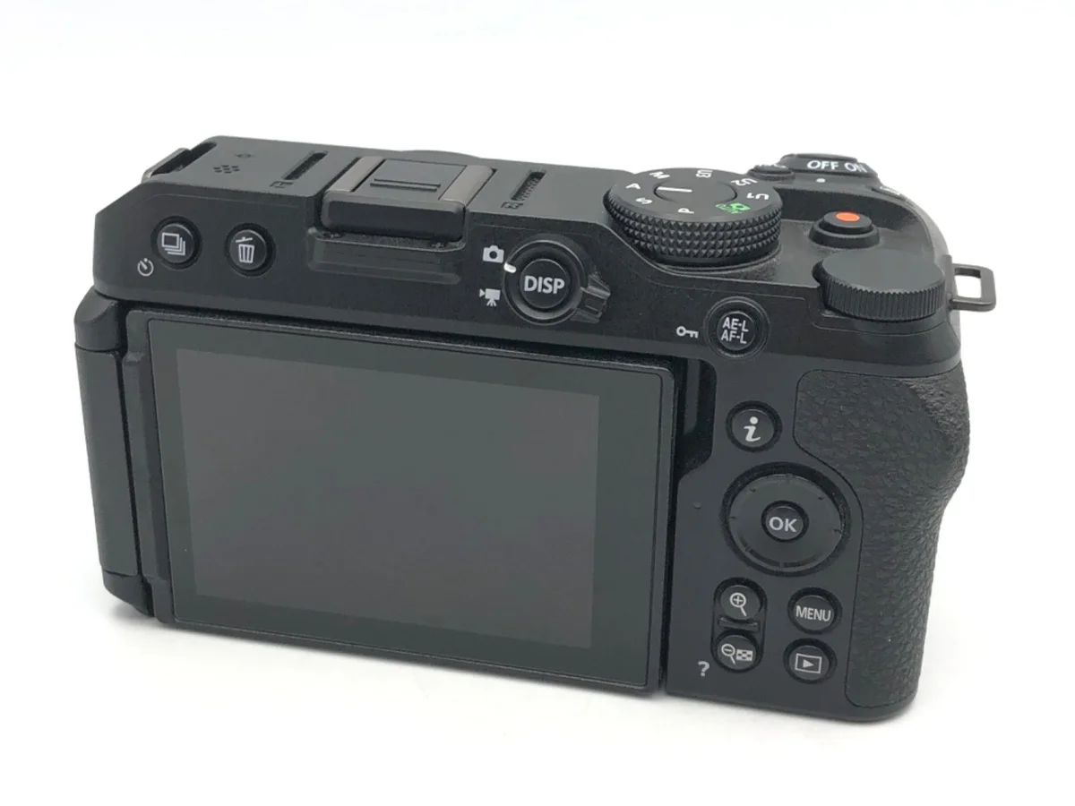 Nikon Z30 - Thumbnail 2
