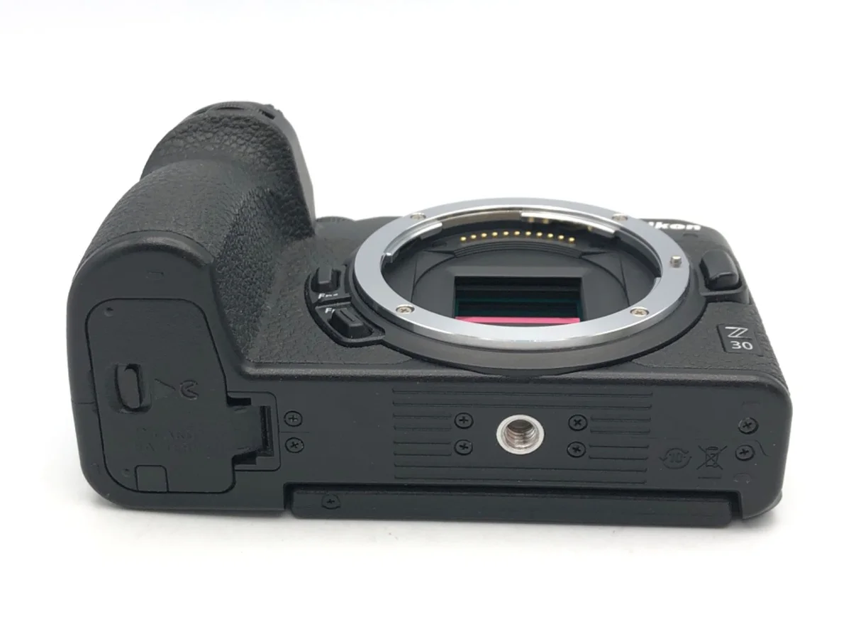 Nikon Z30 - Thumbnail 3