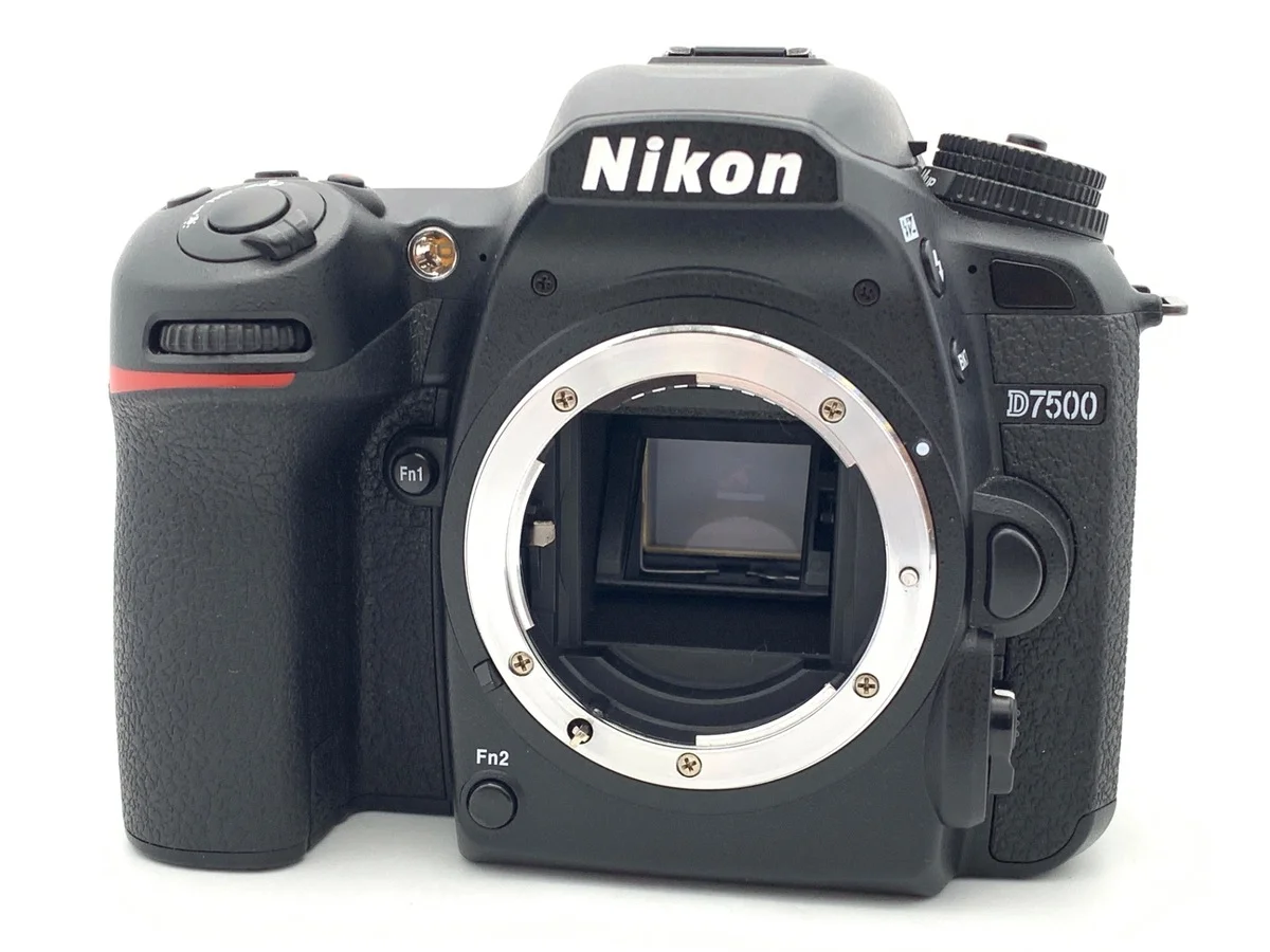 Nikon D7500