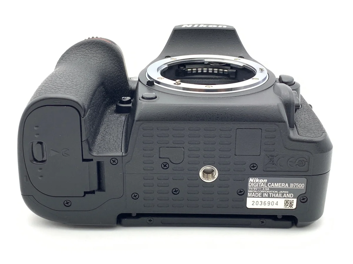 Nikon D7500 - Thumbnail 3