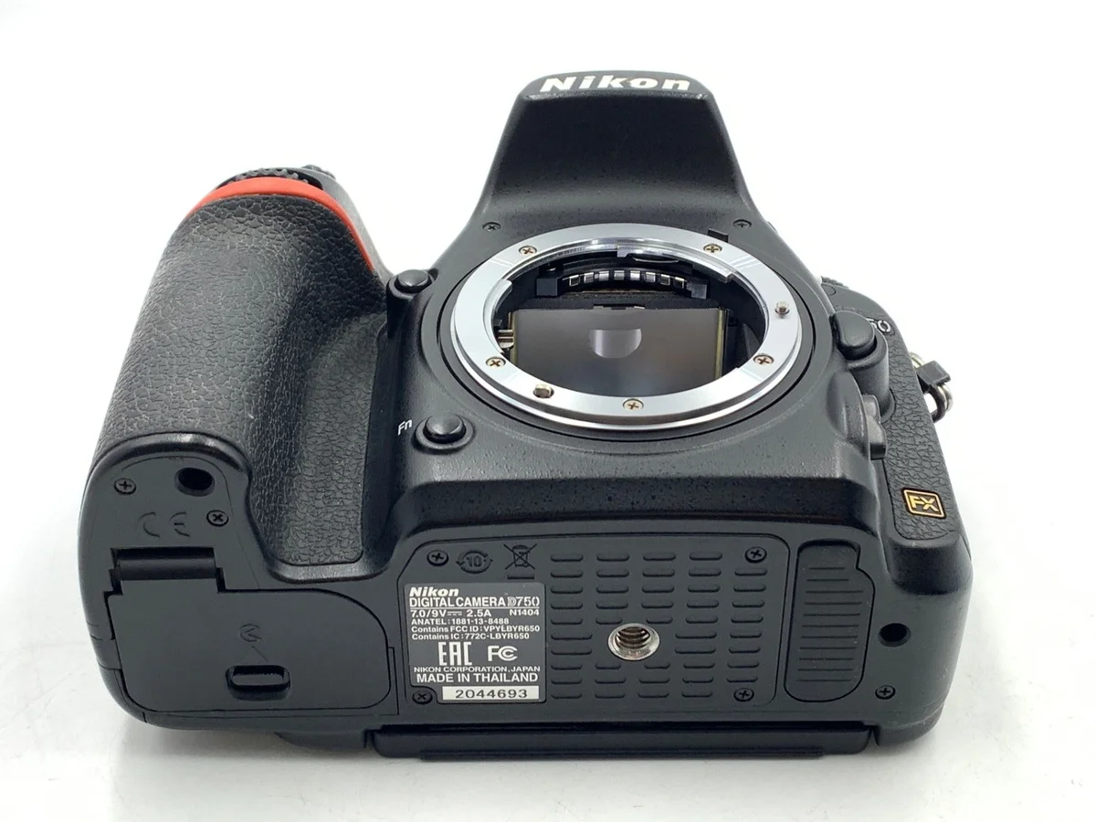 Nikon D750 - Thumbnail 3