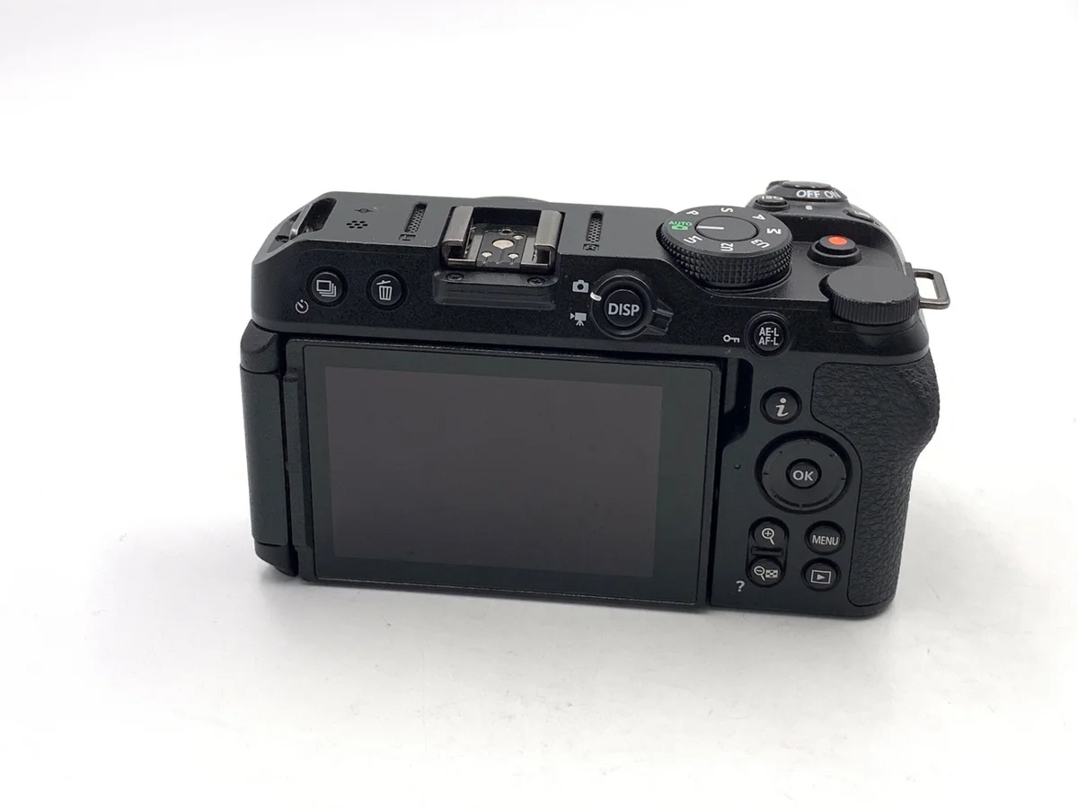 Nikon Z30 - Thumbnail 2