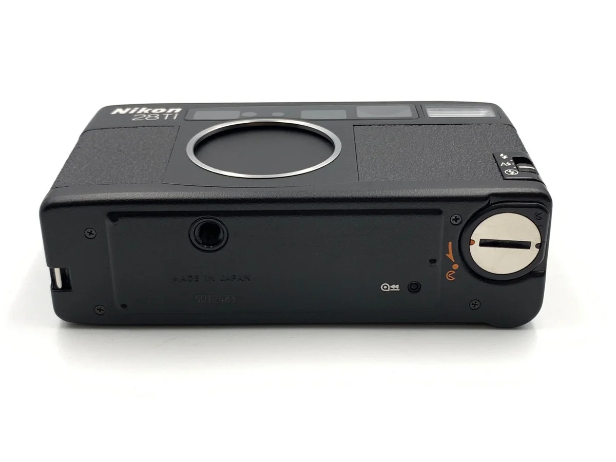 Nikon 28Ti (28/2.8) - Thumbnail 3