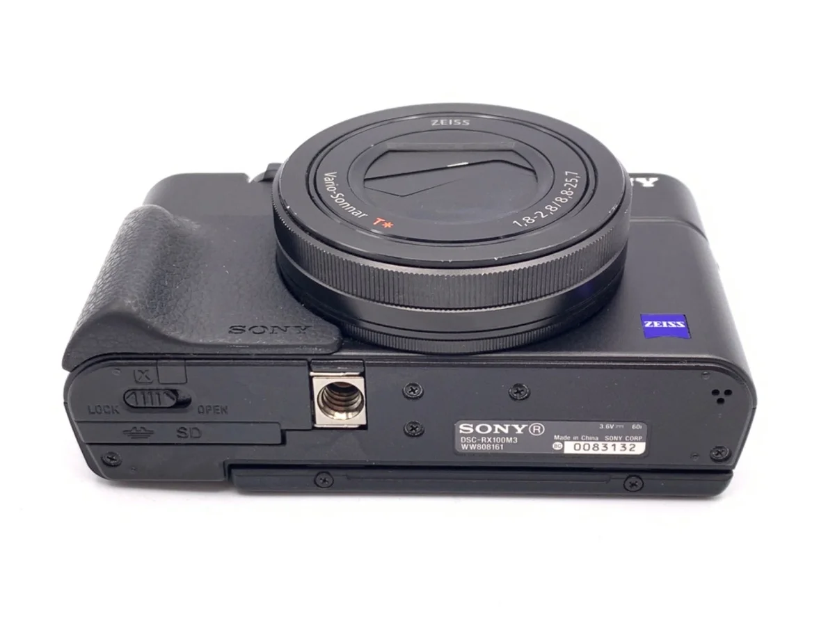 Sony Cyber-shot DSC-RX100M3 - Thumbnail 3