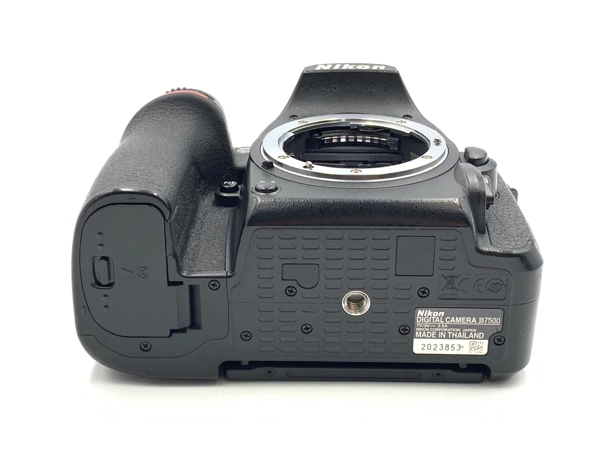 Nikon D7500 - 縮圖 3