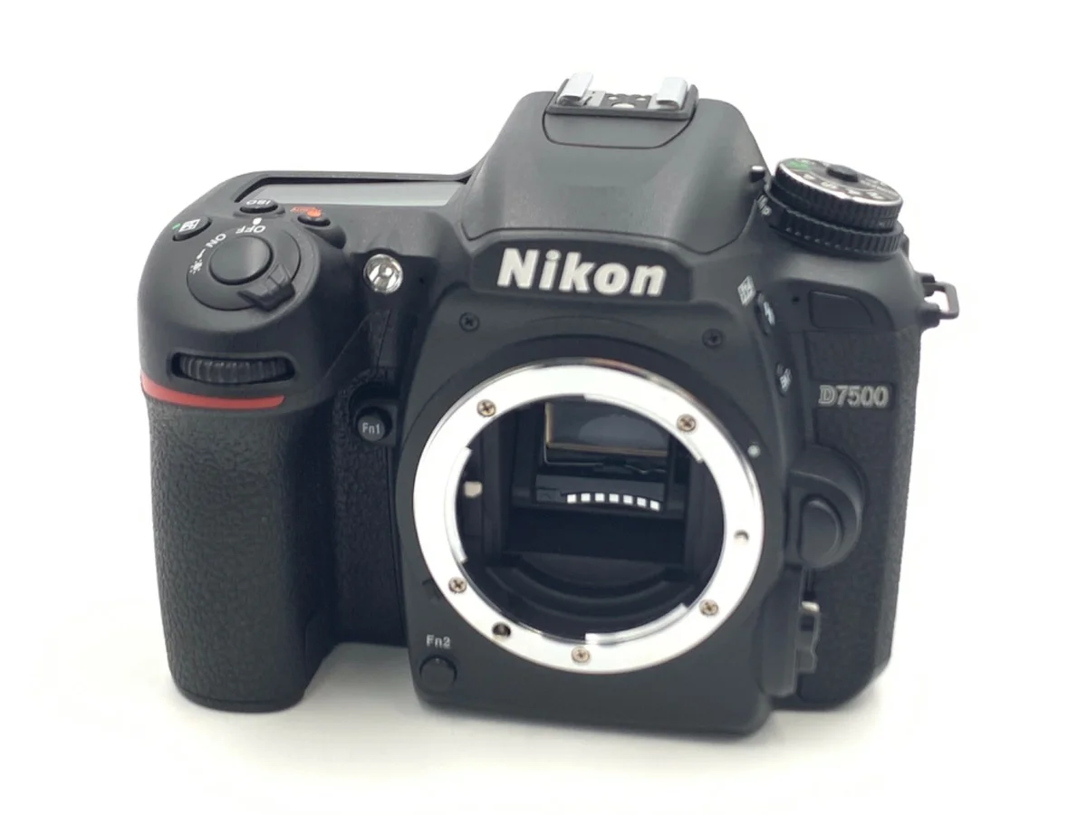 Nikon D7500