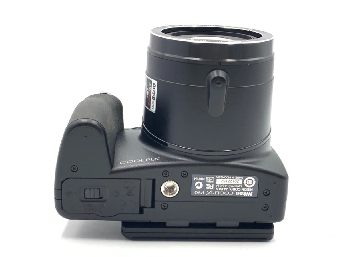 Nikon COOLPIX P90 - Thumbnail 3