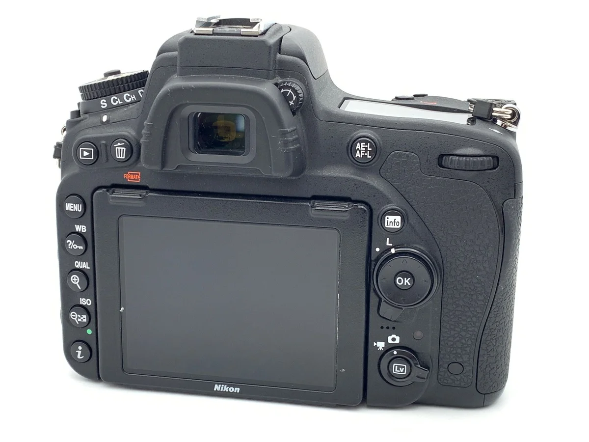 Nikon D750 - Thumbnail 2