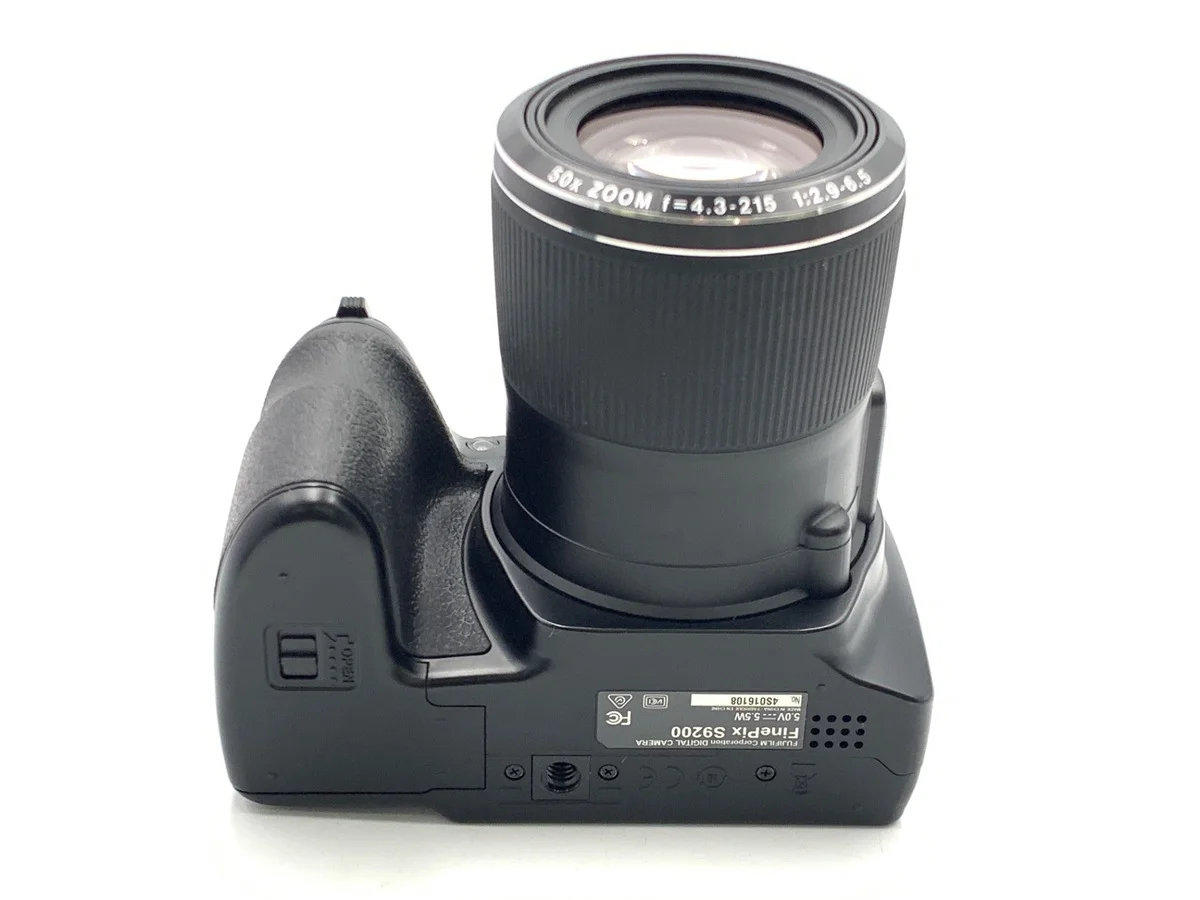 Fujifilm FinePix S9200 - Thumbnail 3