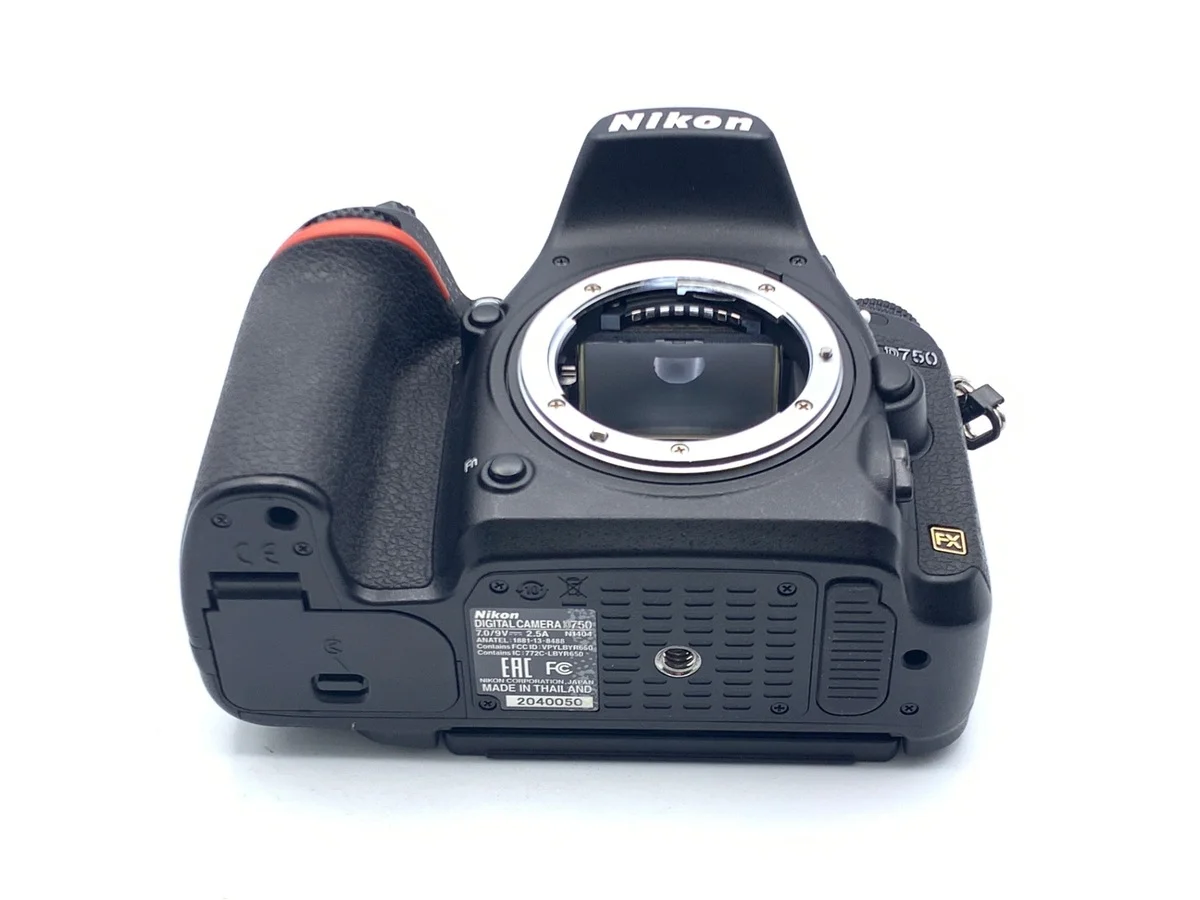 Nikon D750 - Thumbnail 3