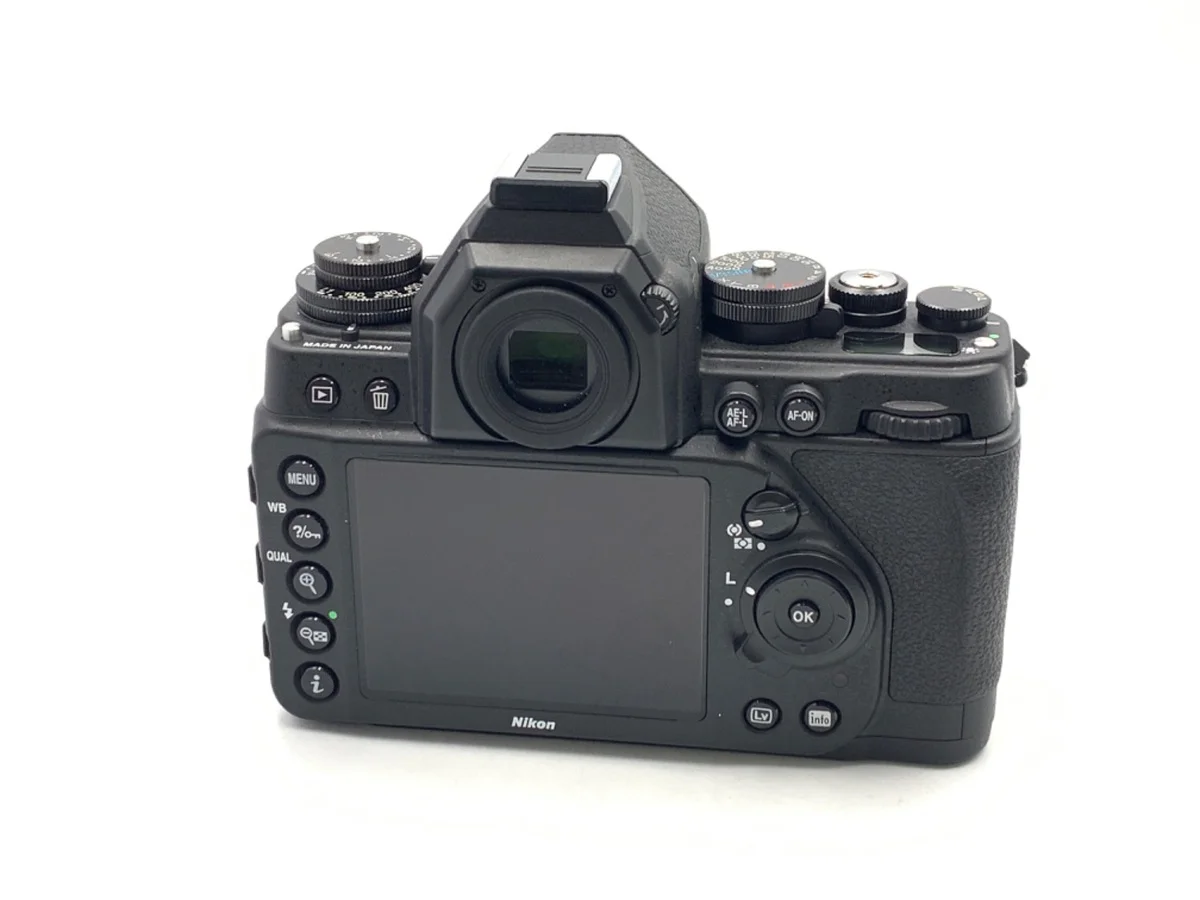 Nikon Df - Thumbnail 2