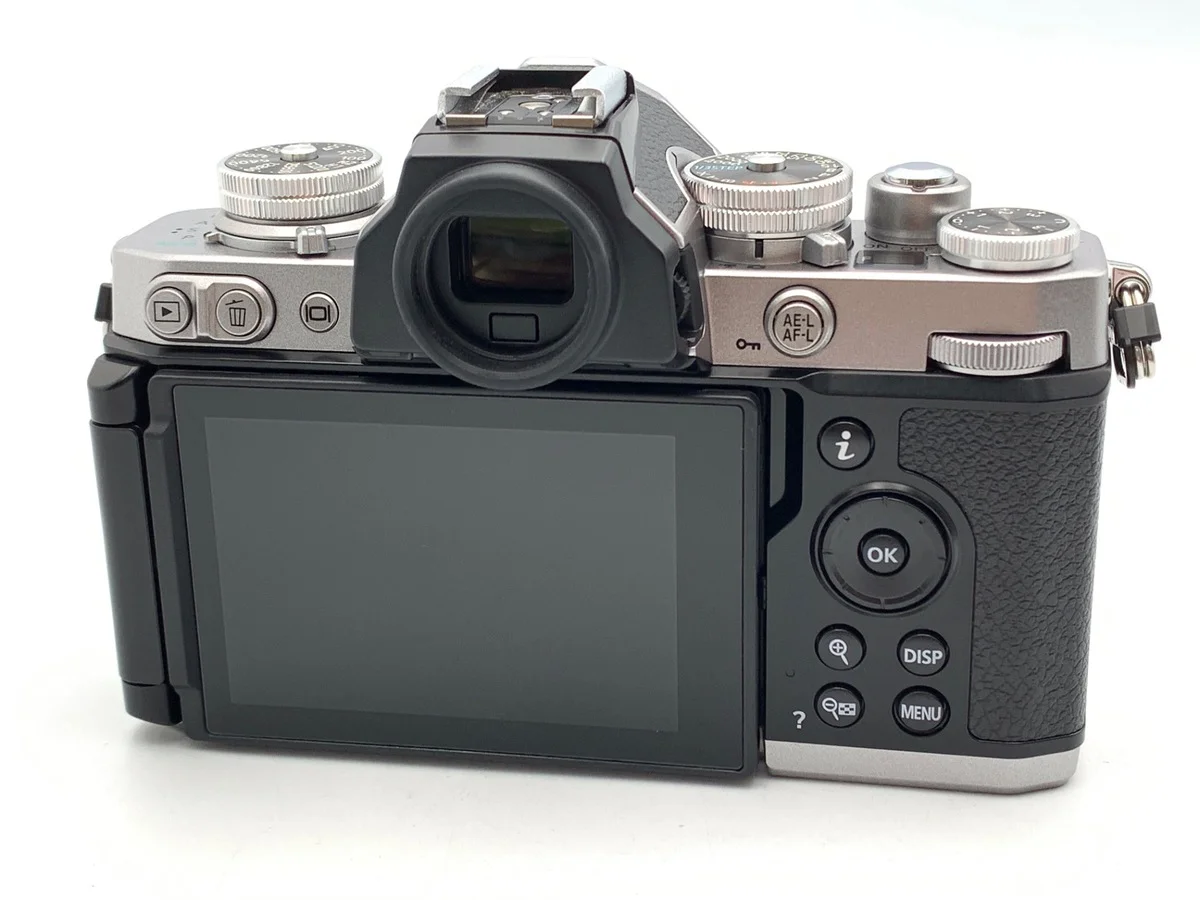 Nikon Zfc - Thumbnail 2